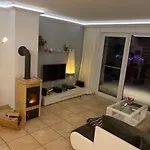 度假居 Fischerhus Mit Boot,sauna Und Kamin Je Seite Bad Kleinen