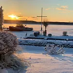 Fischerhus Mit Boot,sauna Und Kamin Je Seite