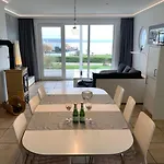 Fischerhus Mit Boot,sauna Und Kamin Je Seite