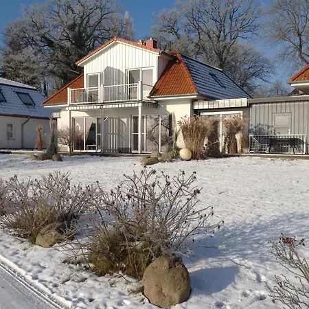 度假居 Fischerhus Mit Boot,sauna Und Kamin Je Seite Bad Kleinen