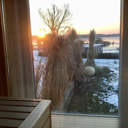 Fischerhus Mit Boot,sauna Und Kamin Je Seite Bad Kleinen