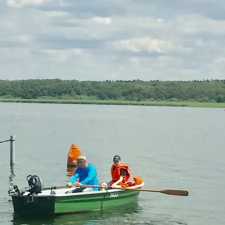 Fischerhus Mit Boot,sauna Und Kamin Je Seite Сasa de vacaciones